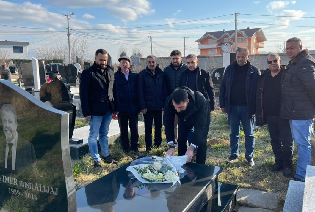 Imer Alijaj përkujtohet në tetë vjetorin e ndarjës nga jeta